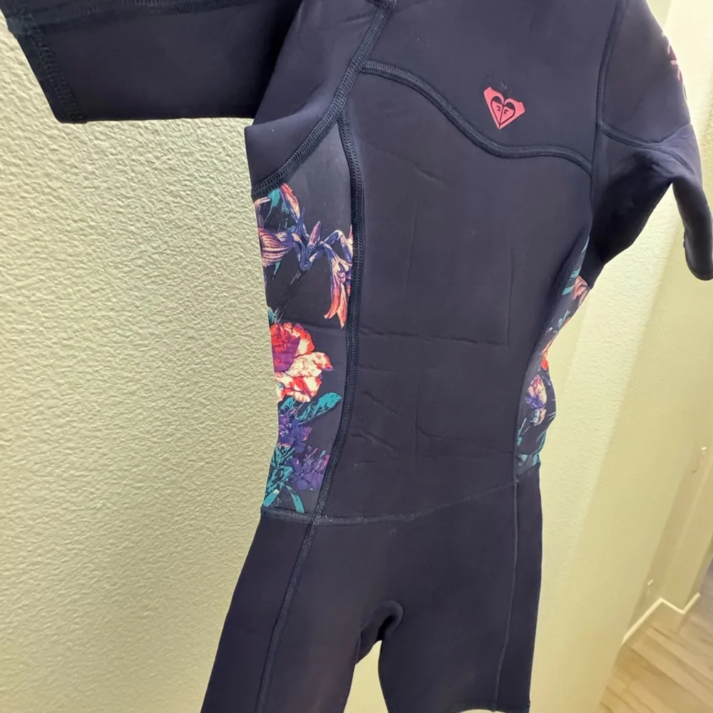 Water Sports Girls Wetsuit Roxy Shorty Size 14g. 2mm. Like NEW